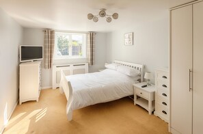 1 quarto, ferros/tábuas de passar roupa, Wi-Fi, roupa de cama