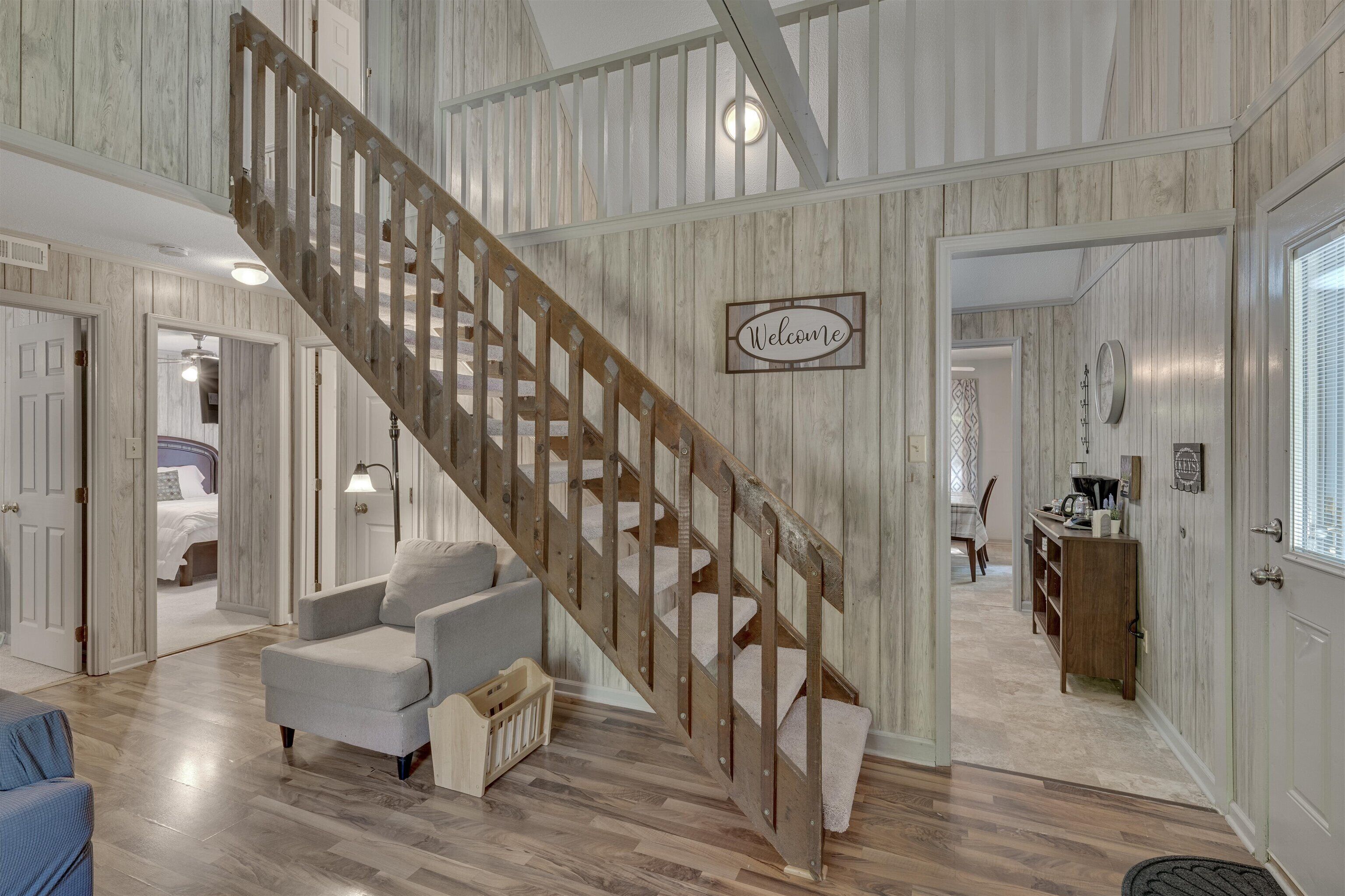 3 soverom, skrivebord, wi-fi (inkludert) og sengetøy