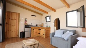 Cabin | Private kitchen - Genesis Land Desert hospitality (Alon)