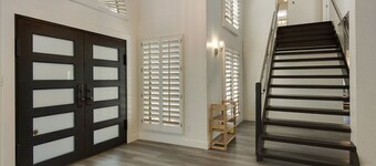 Great for Large Families, Fountain View, Free Heated Pool, Man Cave, & Hot Tub