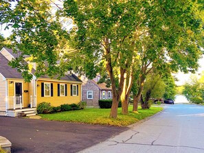 Exterior - 4BR + No Bridge Traffic + Water Wizz Water Park + Pond & Beaches (Bourne)