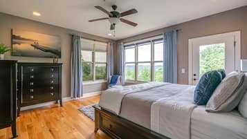 3 bedrooms, desk, free WiFi, bed sheets