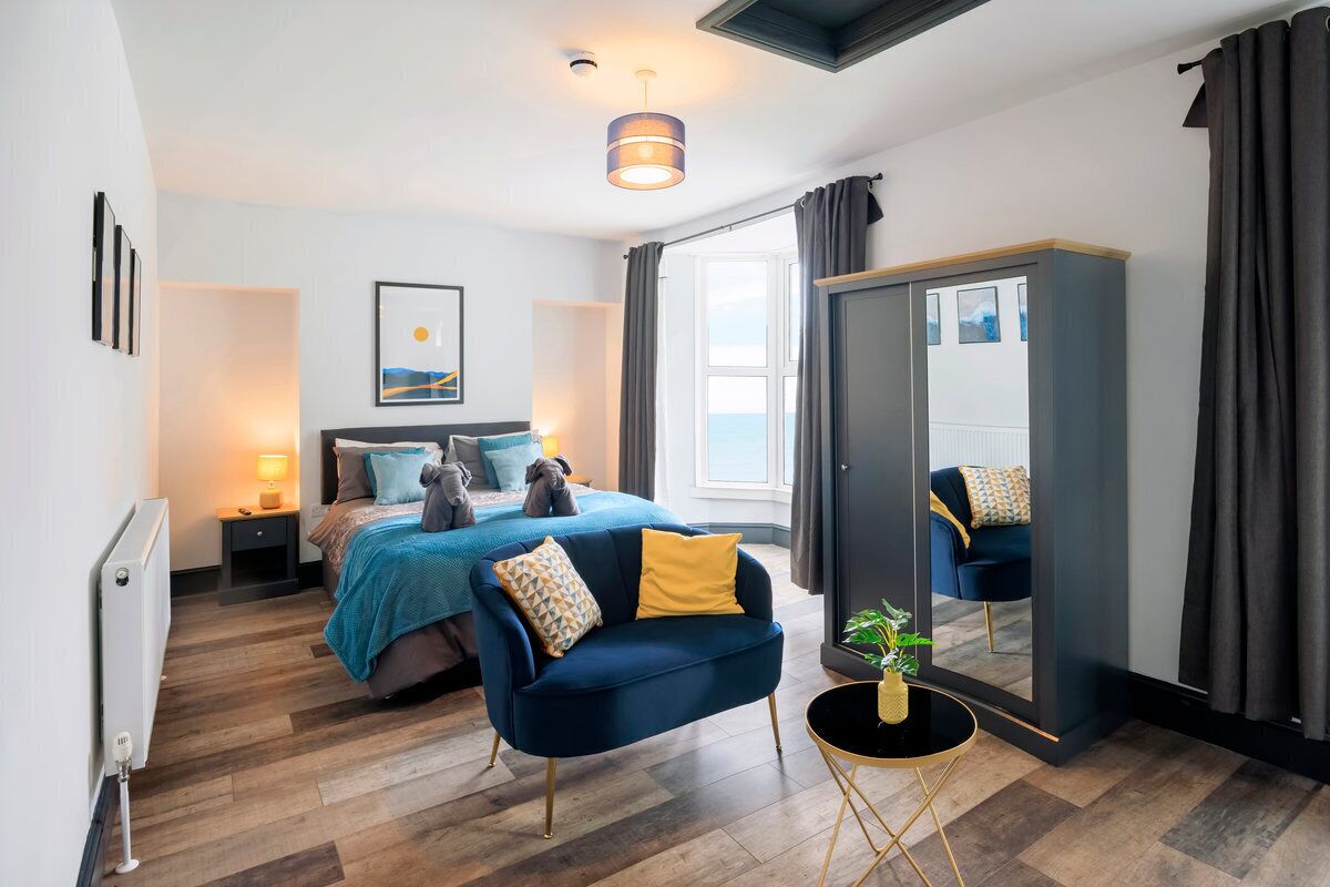 2 多间卧室、熨斗/熨衣板、免费 WiFi、床单