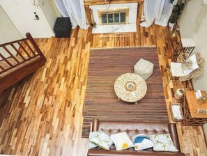 Smart TV, fireplace - "Find you Inner Zen--in the heart of Houston" (Houston)