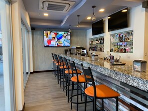 Sports bar - Hotel Cayuga (Puntarenas)