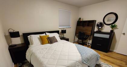 Lively 2 BR w/AC Near Hospitals And Fraze Pavilion