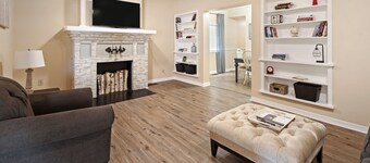 Hyde Park ★ King Bed w/ Office by TGH/Bayshore/UT