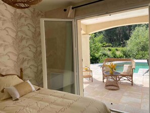 3 chambres, fer et planche à repasser, lit parapluie, Wi-Fi gratuit