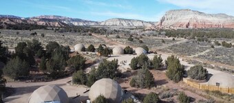 Bryce Glamp And Camp