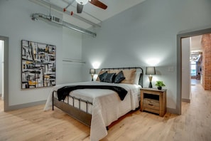 3 多间卧室、办公桌、熨斗/熨衣板、免费 WiFi