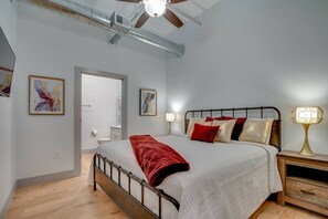 4 chambres, bureau, fer et planche Ă repasser, accĂšs au Wi-Fi (inclus)