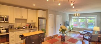 Stunning Minimalist Gem | Fenced Backyard + W/D