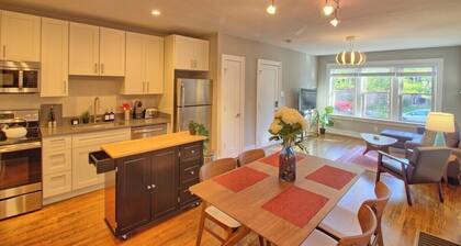 Stunning Minimalist Gem | Fenced Backyard + W/D