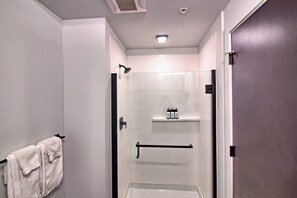 Shower, hair dryer, towels - Chic Ultramodern Loft Suite w/ Designer Features (Saint Louis)