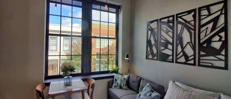 TV, Netflix, streaming services, offices