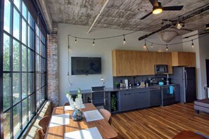 Fridge, microwave, oven, stovetop - Chic Ultramodern Studio Loft w/ Designer Features (Saint Louis)