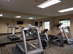 Fitness facility - Studio | Free Breakfast + Fitness Center (Rogers)