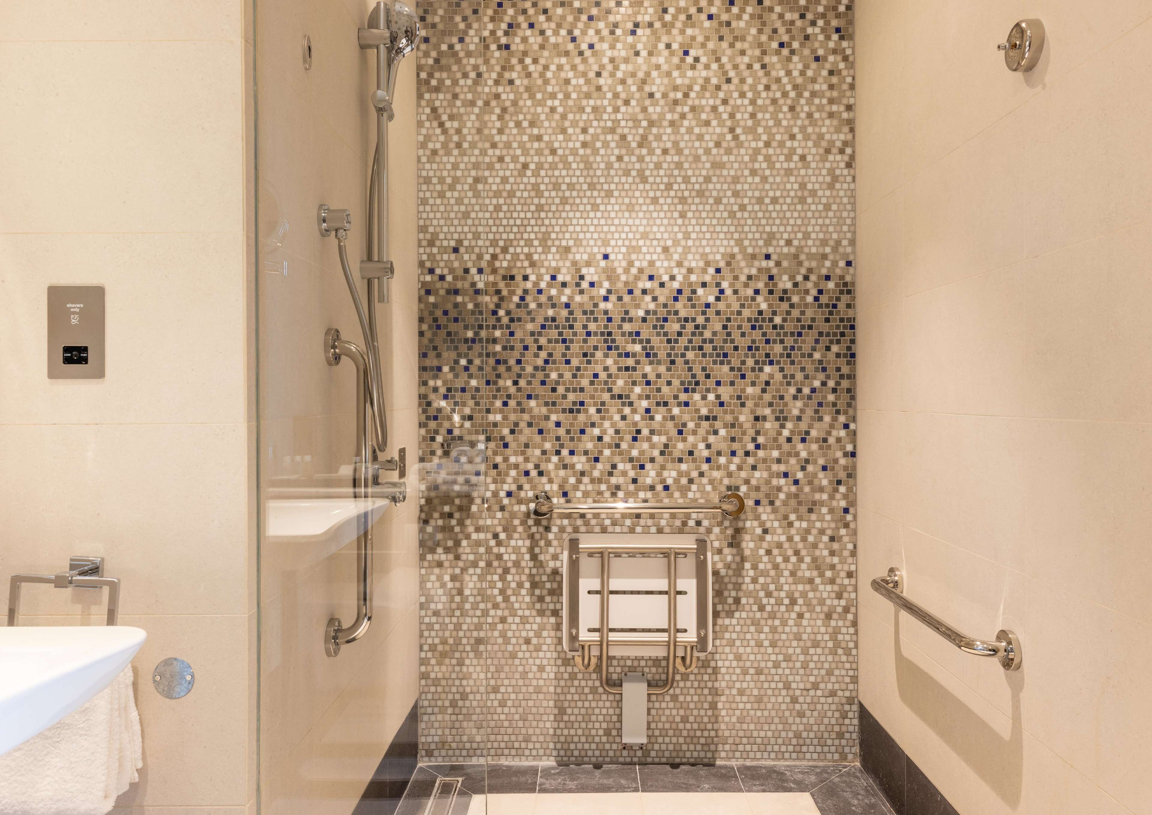 Photo - Embassy Suites By Hilton Doha Old Town