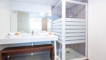 Handdoeken, zeep, shampoo, toiletpapier