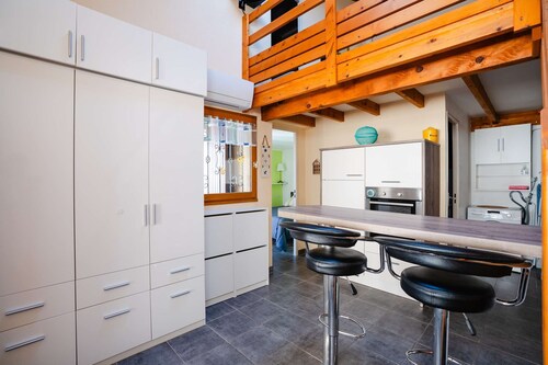 VC17 Confortable pavillon climatisé dans résidence avec piscine