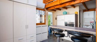 VC17 Cosy house in residence with pool and AC