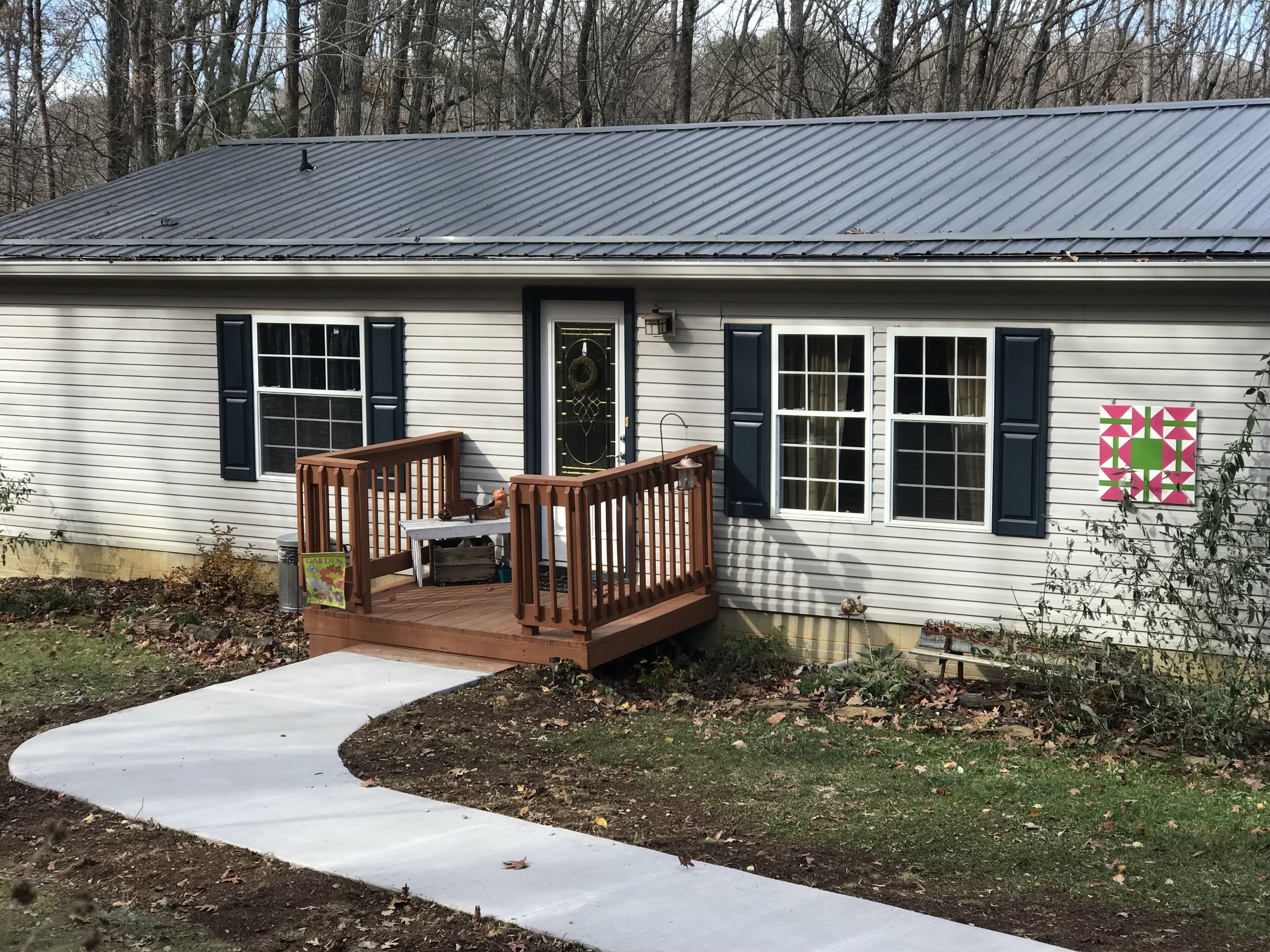 Quiet & Peaceful 3 Bedroom Home Among The Trees