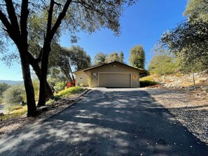 Exterior - The Buckeye Bungalow at Yosemite (Oakhurst)