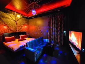 Double Room - Cinema Plaza (Baku)