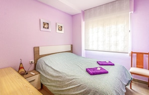 2 habitaciones, tabla de planchar con plancha y wifi gratis 