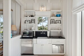 Fridge, microwave, dishwasher, coffee/tea maker