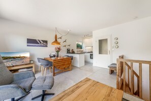 Fernseher, Tischtennisplatte