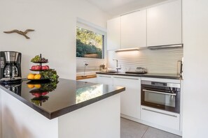 Kühlschrank, Ofen, Herdplatte, Geschirrspüler