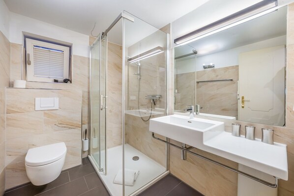 Nicht klassifiziertes Bild, 1 von 25, Schaltfläche