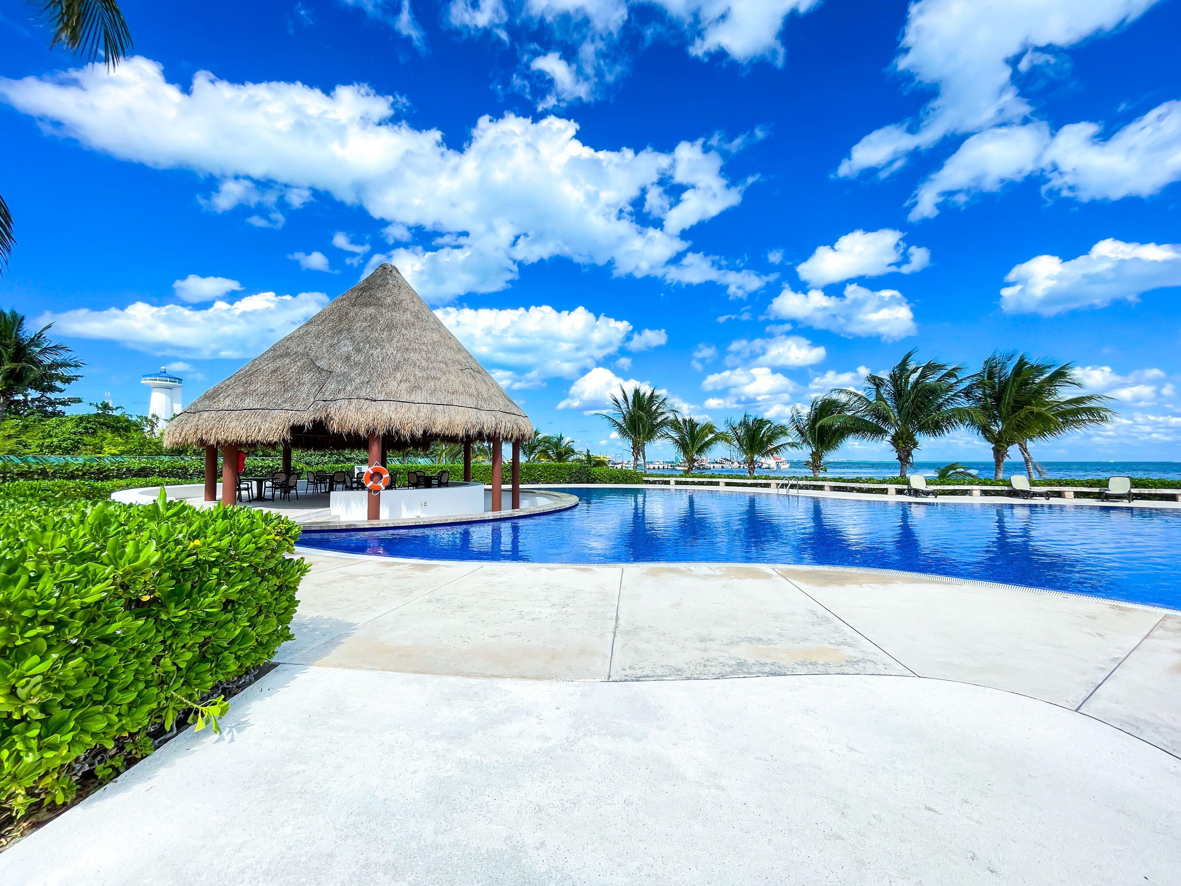 Kawasan main kanak-kanak – terbuka