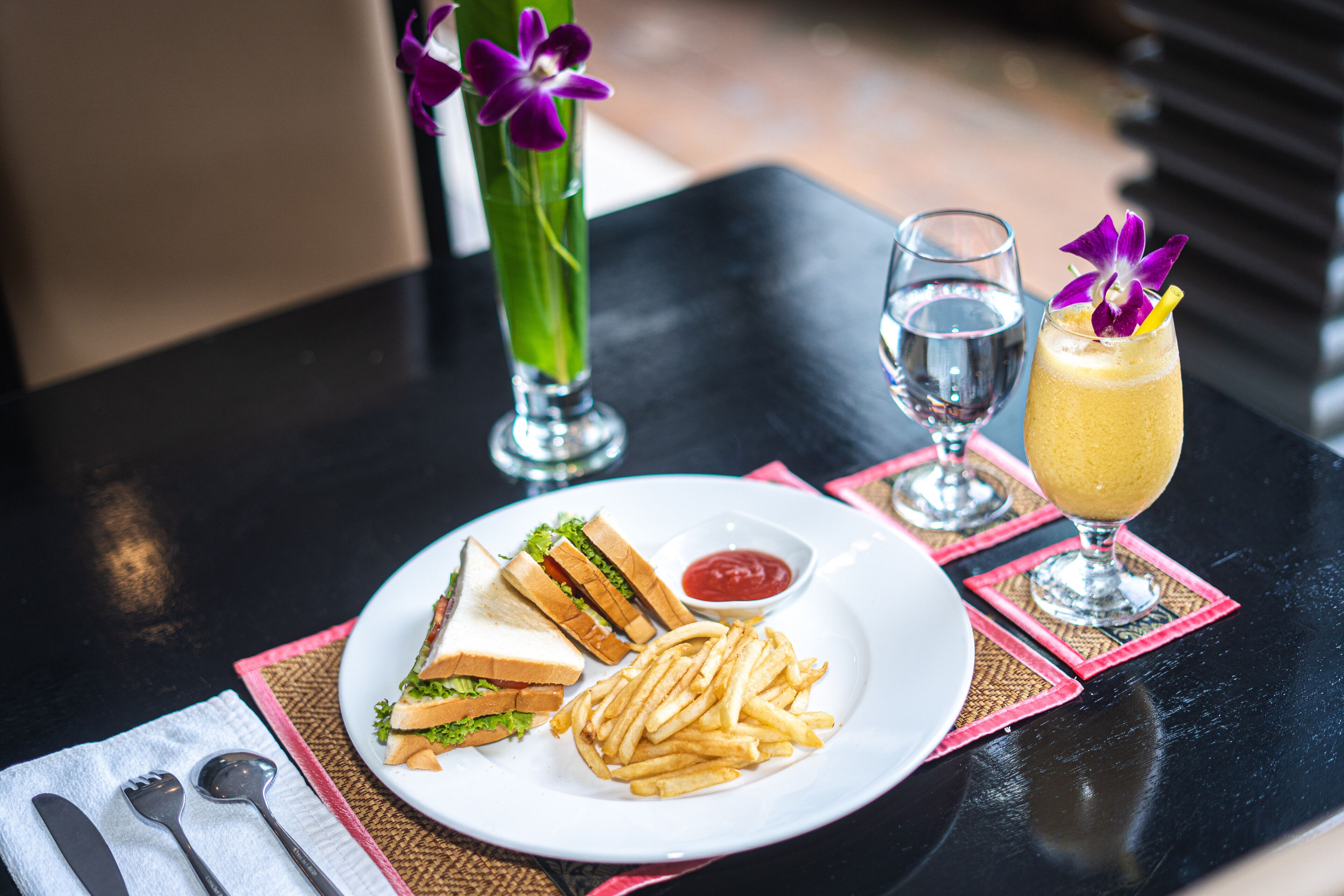 Foto - The Rabbit Hole Hotel & SPA