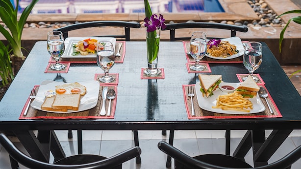 Restaurant - The Rabbit Hole Hotel & Spa (Siem Reap)