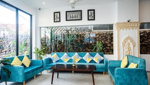 Lobby sitting area - The Rabbit Hole Hotel & Spa (Siem Reap)