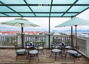 Terrace/patio - Ha Long Essence Classic Hotel (Ha Long)