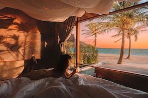 Sand Beachfront Pool Villa | Premium bedding, minibar, in-room safe, individually decorated - Irene Pool Villa Resort, Koh Lipe (Koh Lipe)