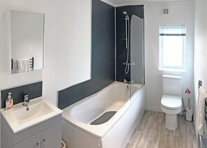 Bathroom - 2 bedroom accommodation in Old Langho, Ribble Valley (Old Langho, Ribble Valley)