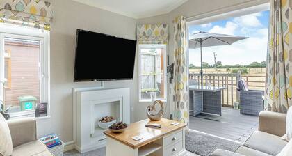 2 bedroom accommodation in Charlton Adam, Somerton
