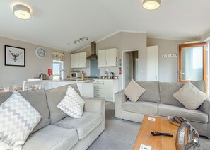 Living area - 2 bedroom accommodation in Charlton Adam, Somerton (Charlton Adam, Somerton)