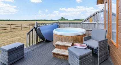 2 bedroom accommodation in Charlton Adam, Somerton