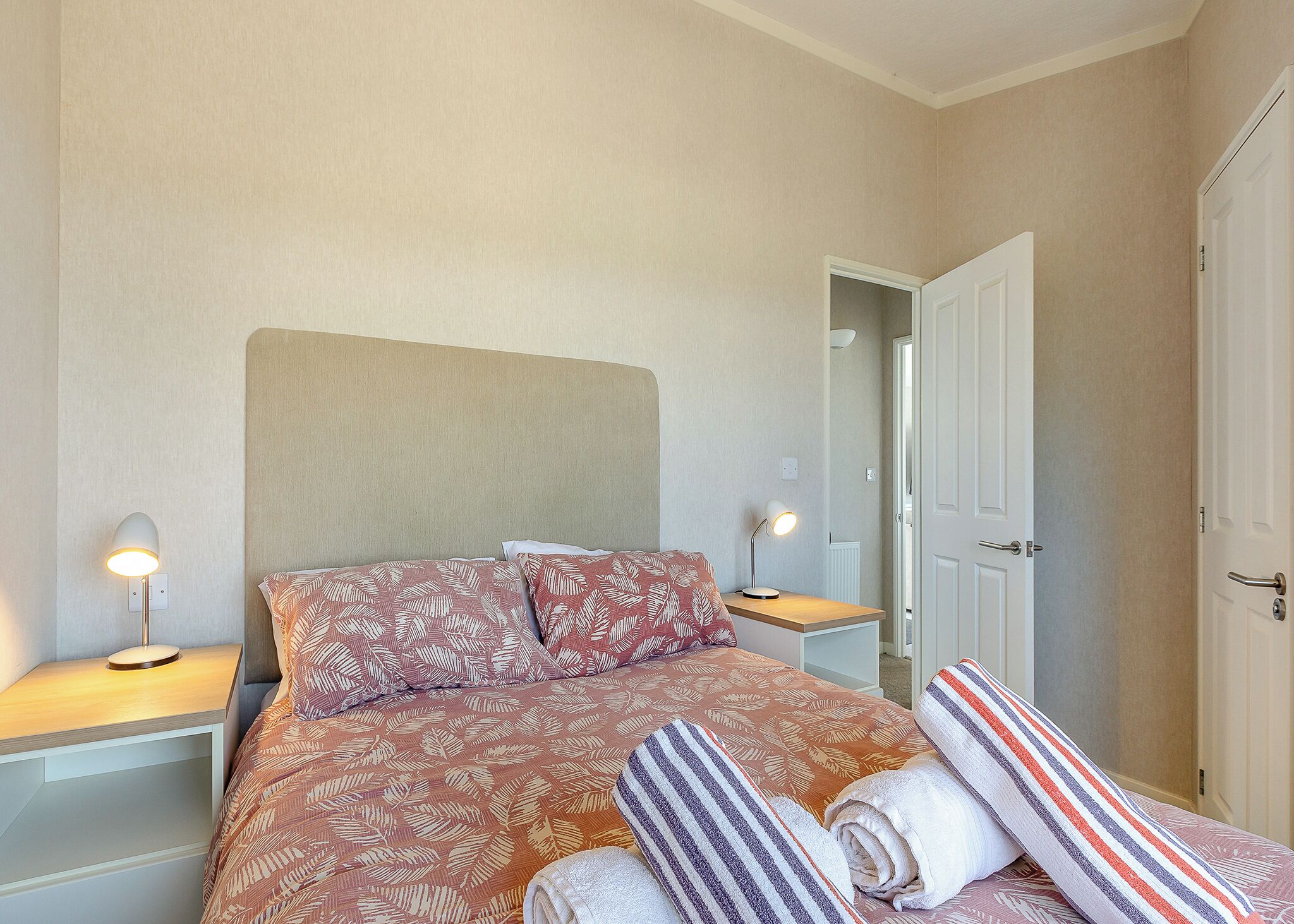 2 bedrooms, Internet