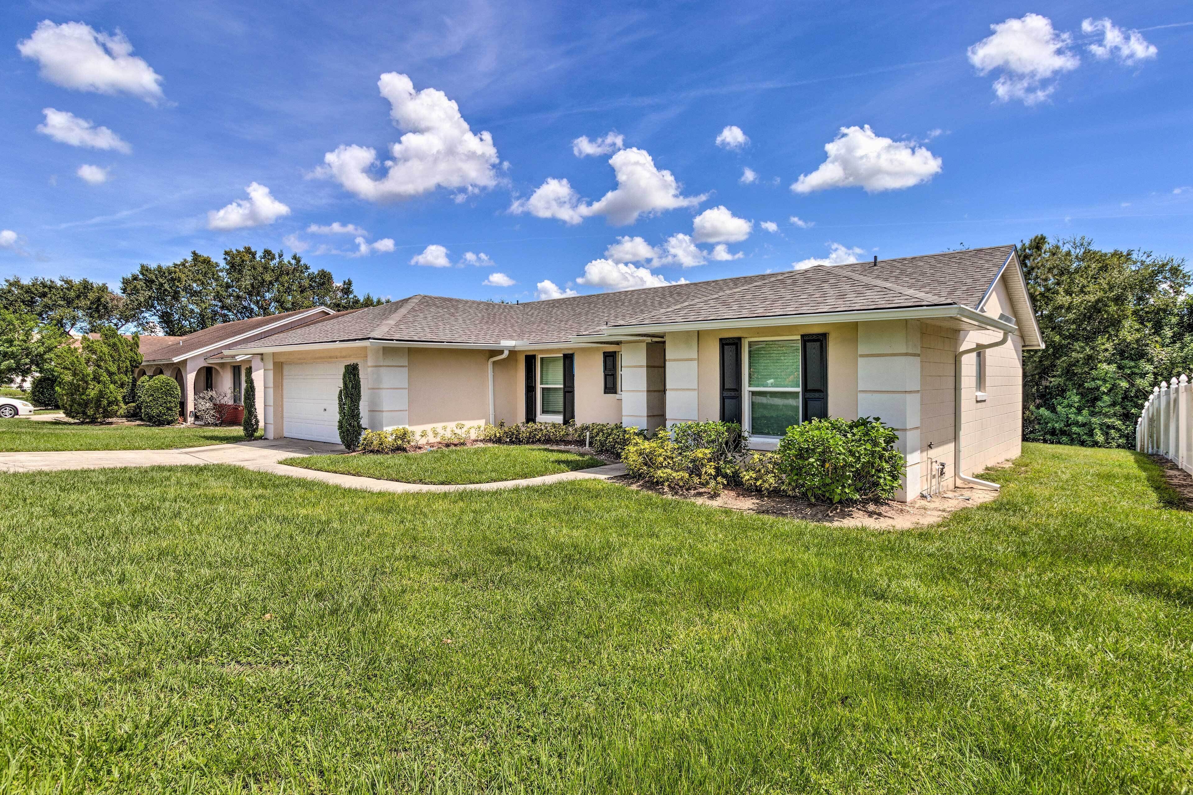 Family-Friendly Home ~ 12 Mi to Disney + Universal