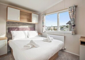 2 bedrooms