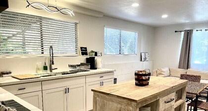 New, Centrally Located guest house with Modern Amenities and Private Hot Tub