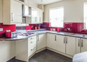 Refrigerador, horno, parrilla de estufa y tostadora 