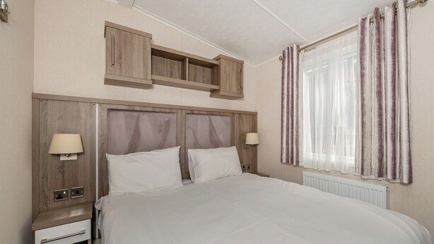2 bedrooms