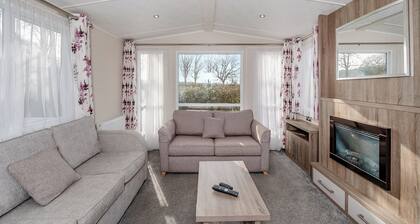 2 Schlafzimmer Unterkunft in Woodbury